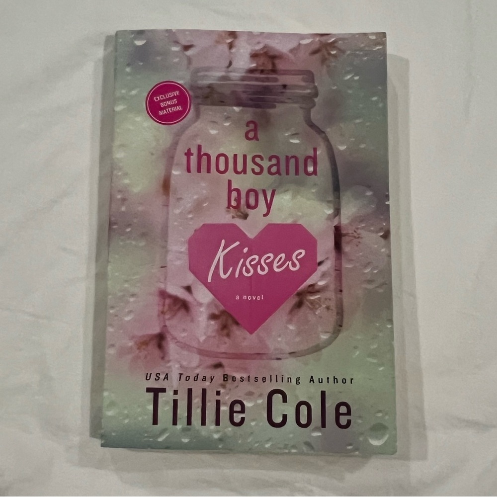 ~sold~ ‘A Thousand Boy Kisses’ Book by Tillie Cole